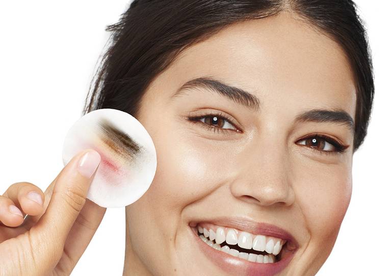 Agua de Micelar con Extractos Naturales